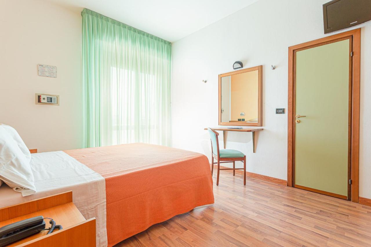 Little Hotel Cesenatico Dış mekan fotoğraf